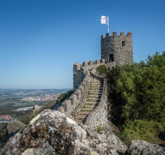 castle-keep-at-moorish-castle-sintra-portugal-2023-11-27-05-14-29-utc