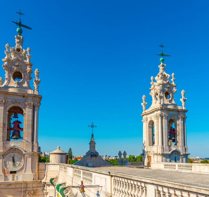 white-towers-of-basilica-da-estrela-in-lisbon-por-2026-01-09-14-28-10-utc (1)
